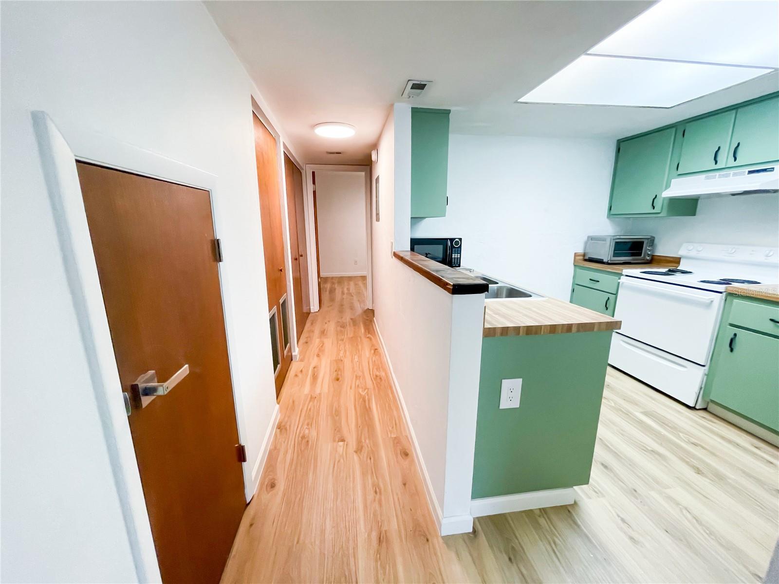 GRANTWOOD CONDO PH I - Residential