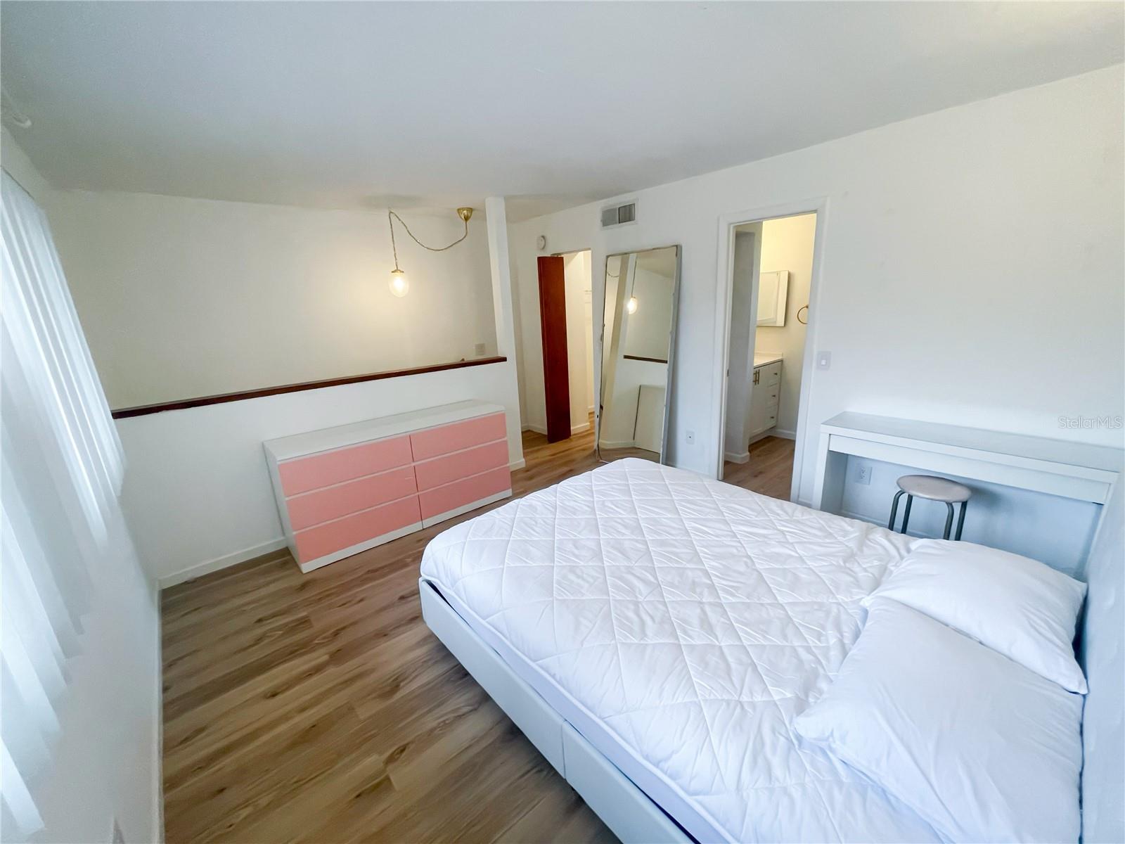 GRANTWOOD CONDO PH I - Residential