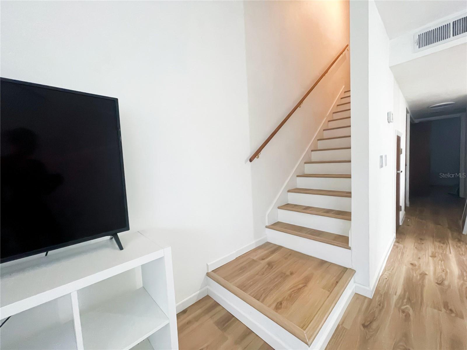 GRANTWOOD CONDO PH I - Residential