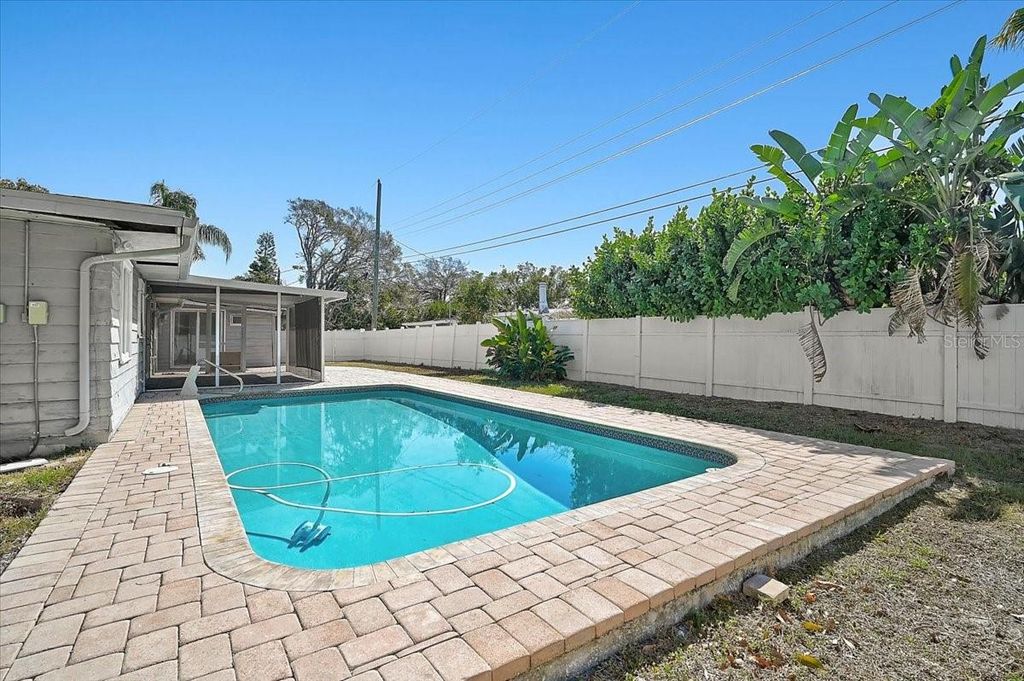 Photo of 2866 Louise Street, Sarasota, FL 34237 (MLS # A4685875)