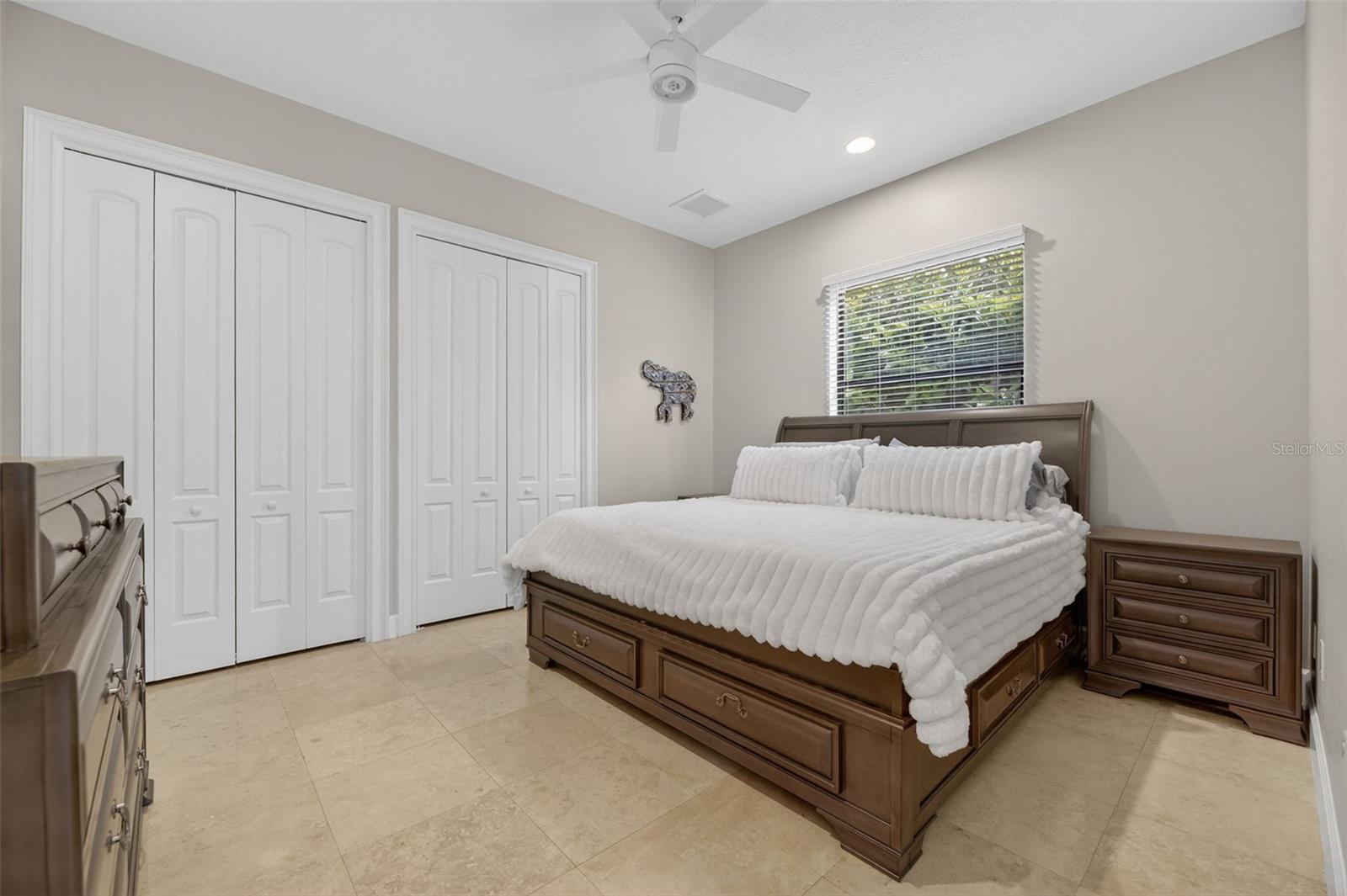 SYMPHONY ISLES UNIT FIVE - Residential