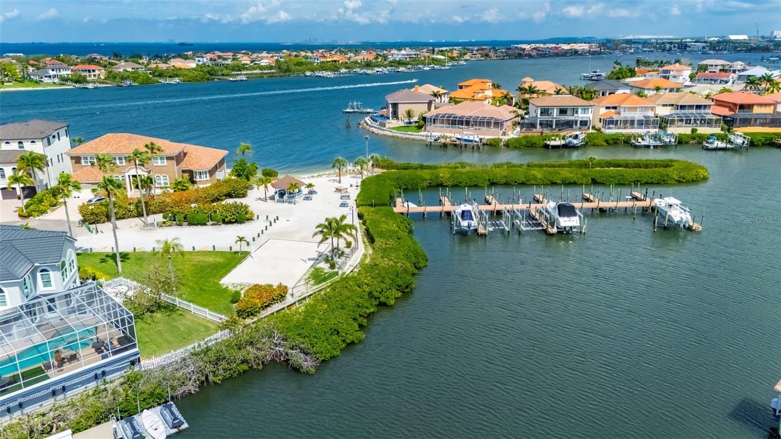 SYMPHONY ISLES UNIT FIVE - Residential