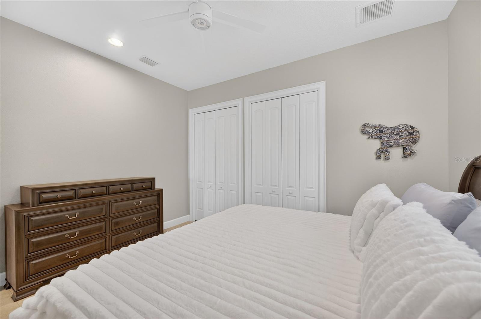 SYMPHONY ISLES UNIT FIVE - Residential