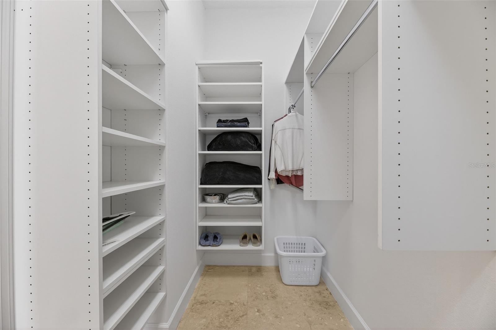 SYMPHONY ISLES UNIT FIVE - Residential