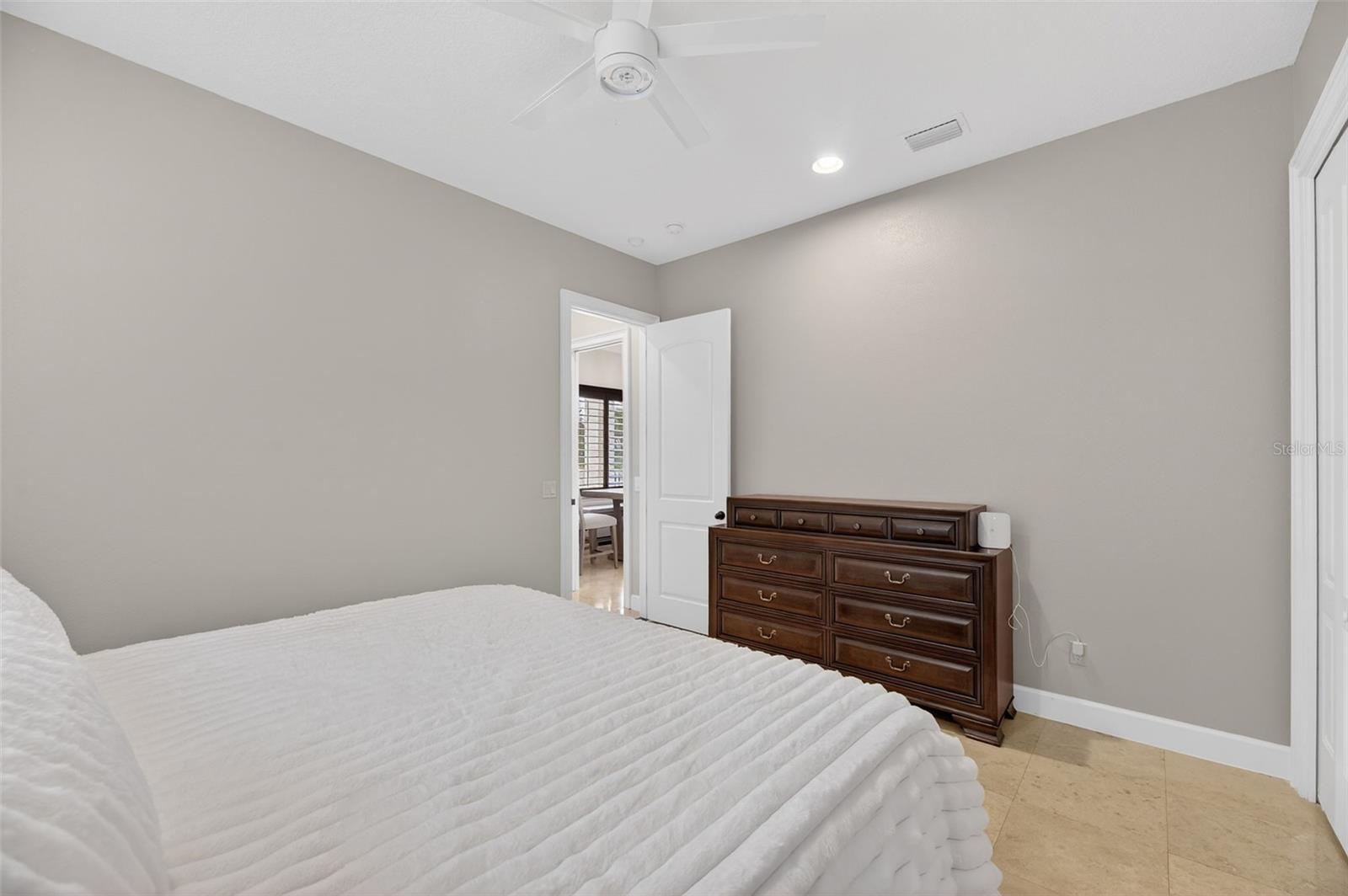 SYMPHONY ISLES UNIT FIVE - Residential