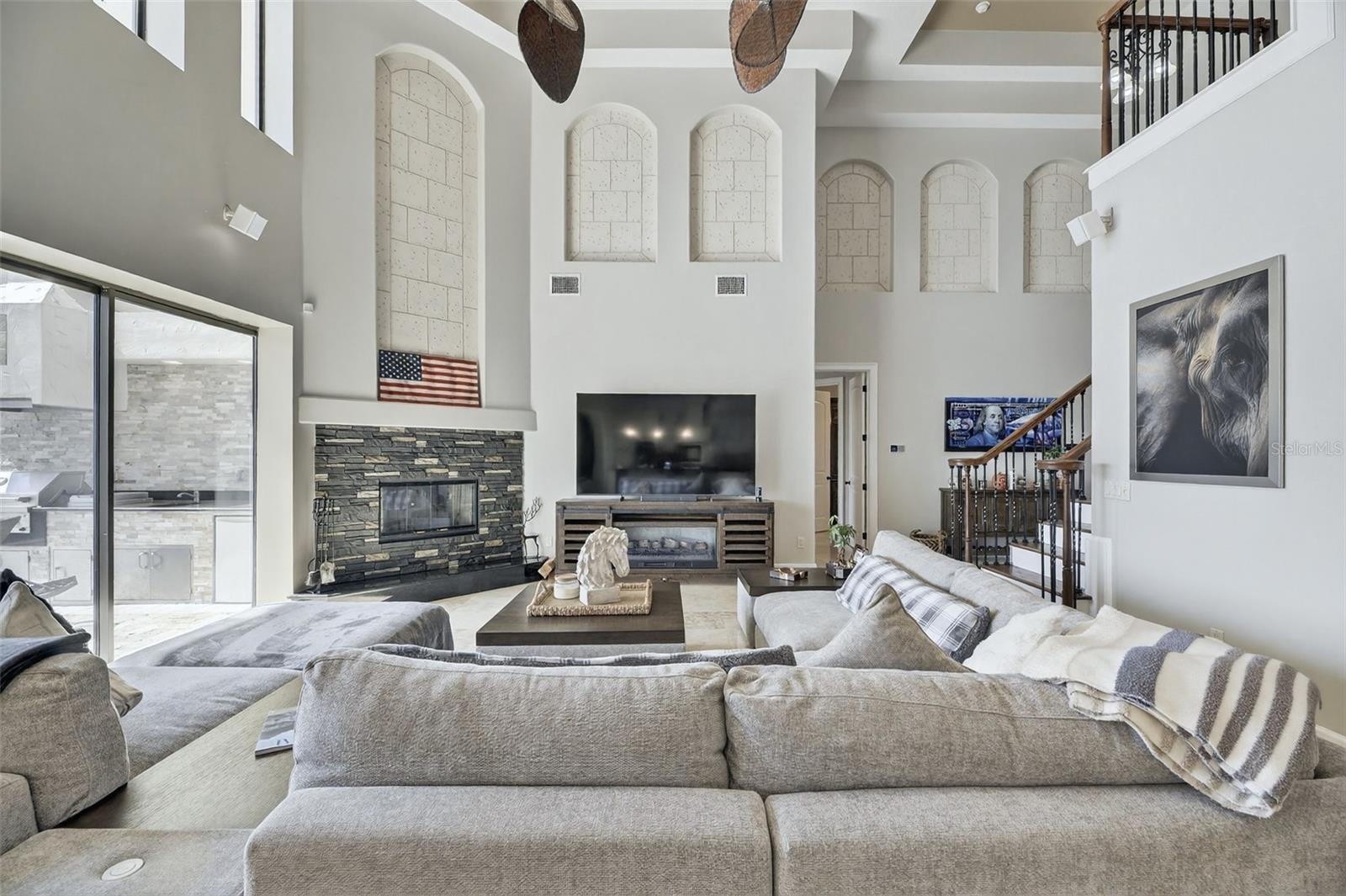 SYMPHONY ISLES UNIT FIVE - Residential