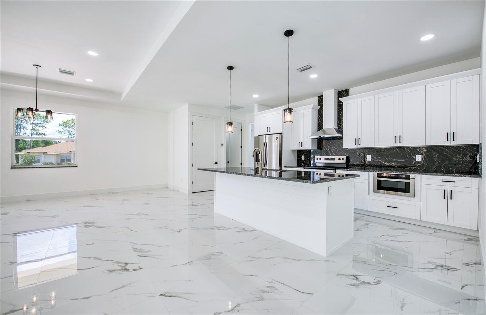 SPRING HILL - Residential