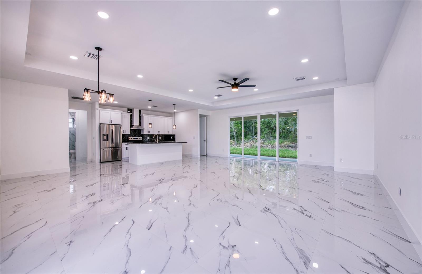 SPRING HILL - Residential