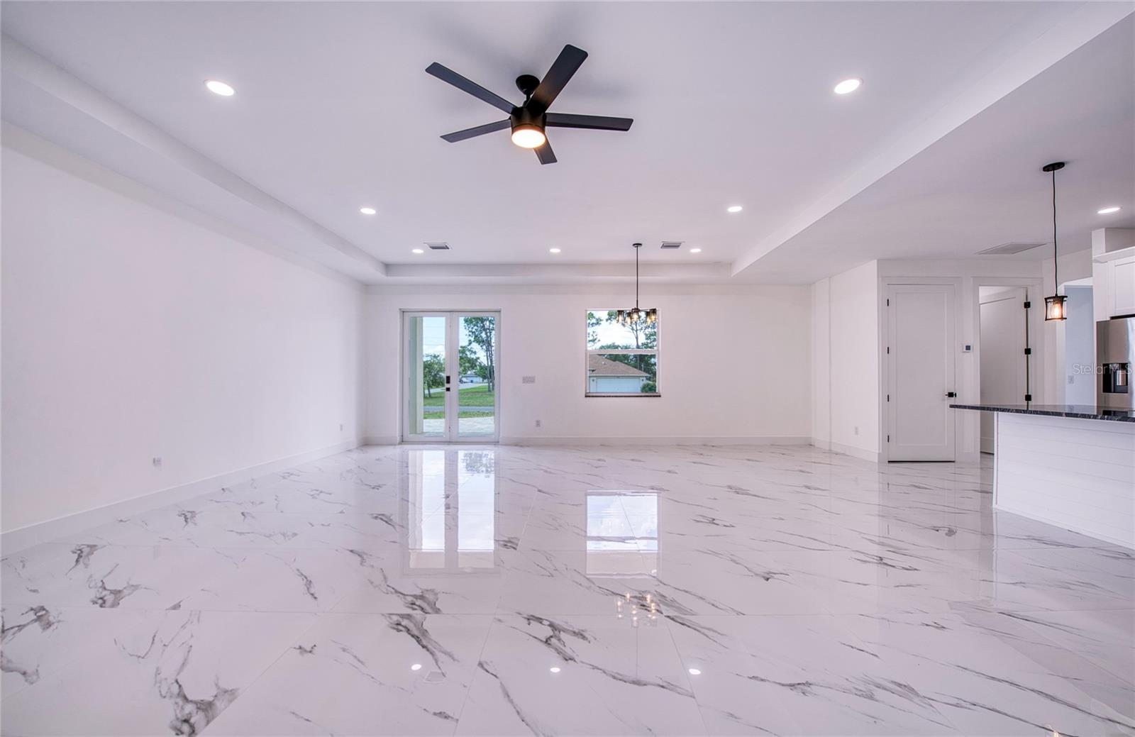 SPRING HILL - Residential
