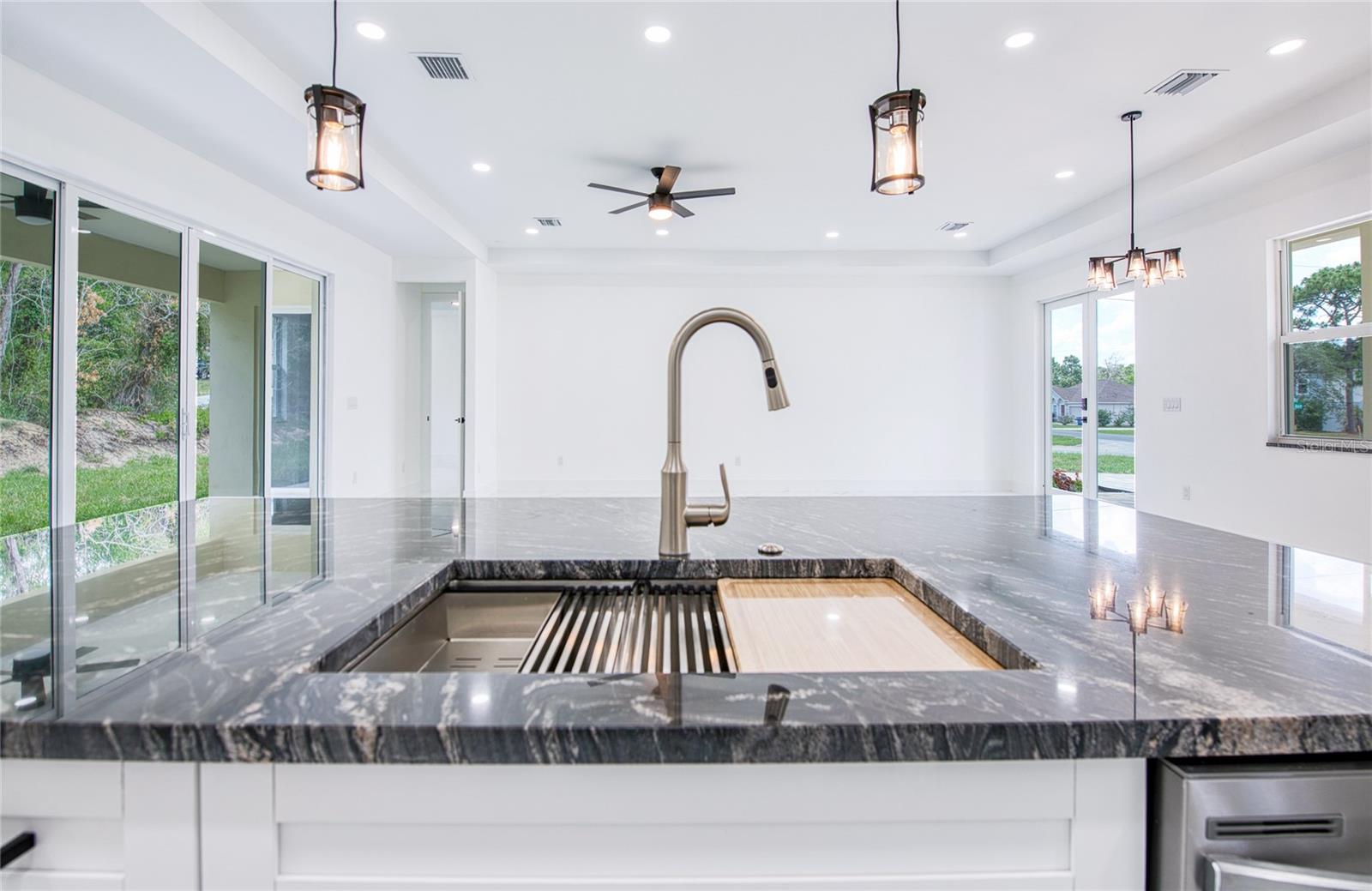 SPRING HILL - Residential