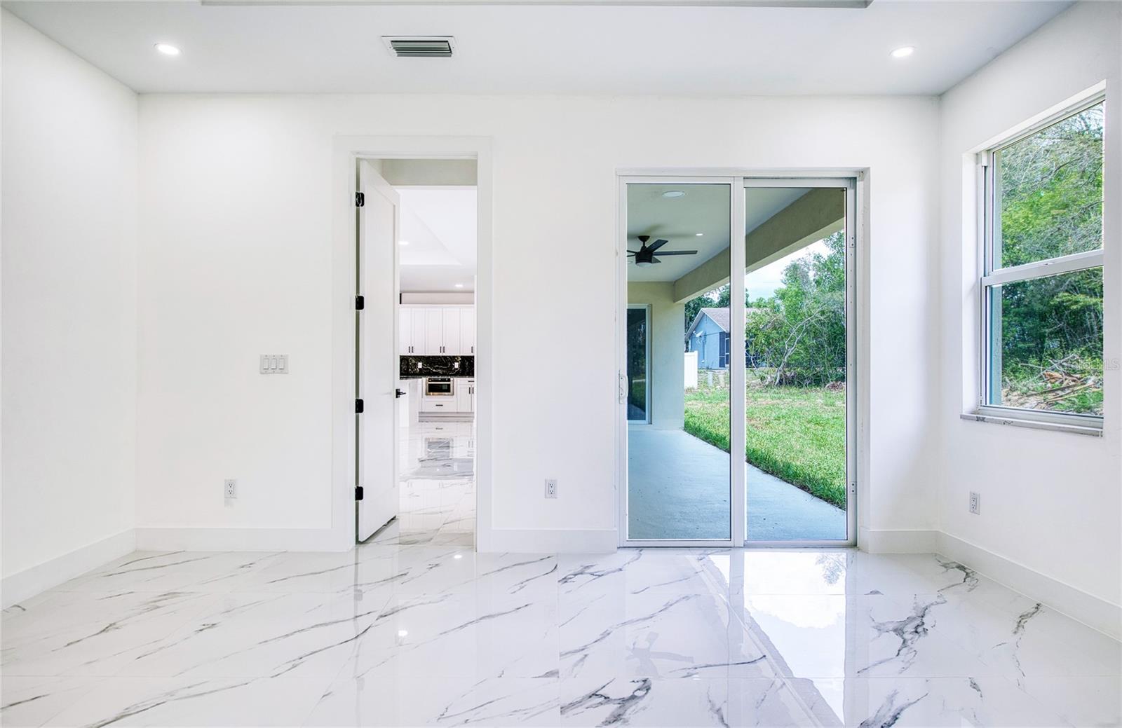 SPRING HILL - Residential