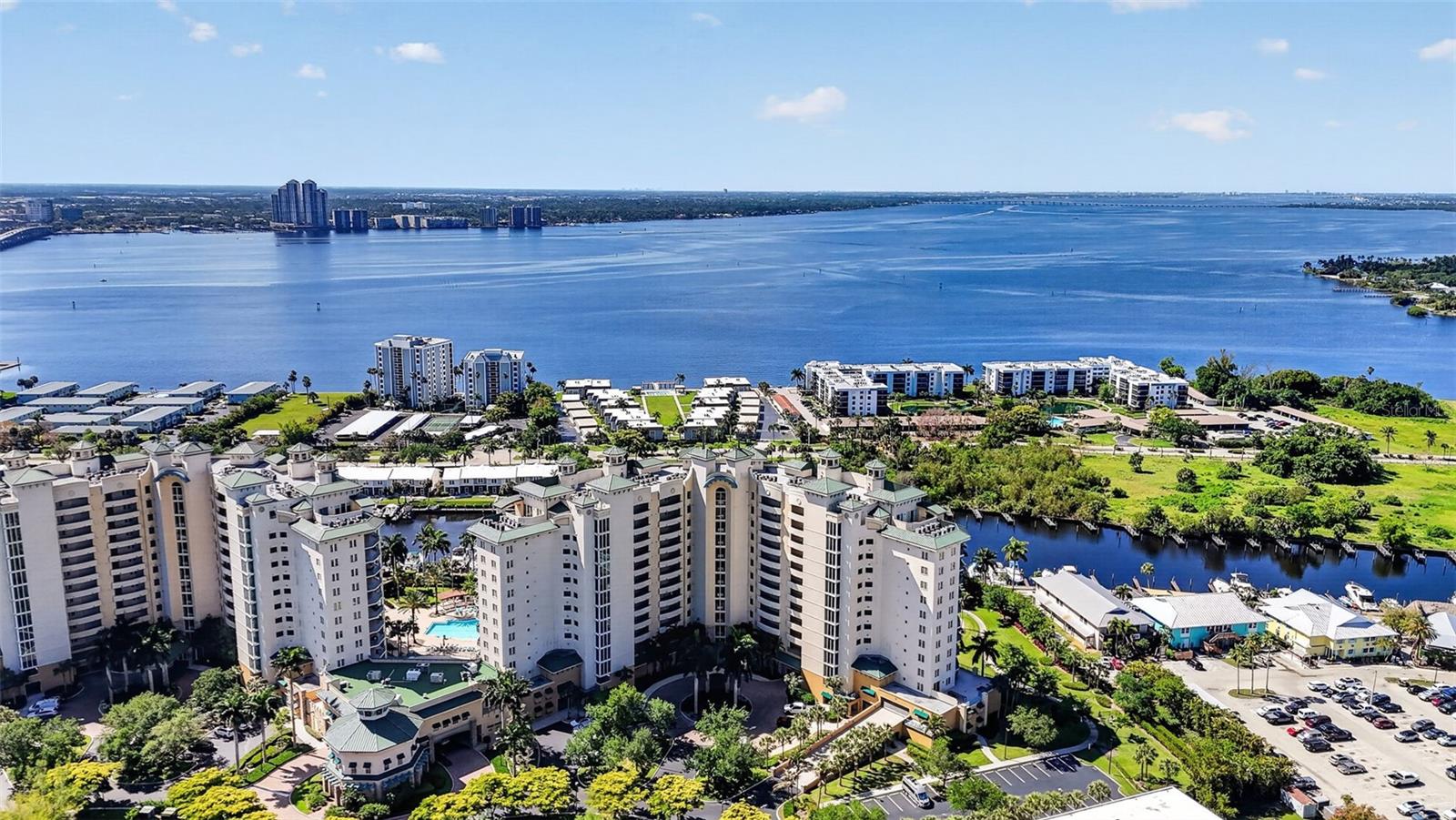 NORTH STAR YACHT CLUB - Residential