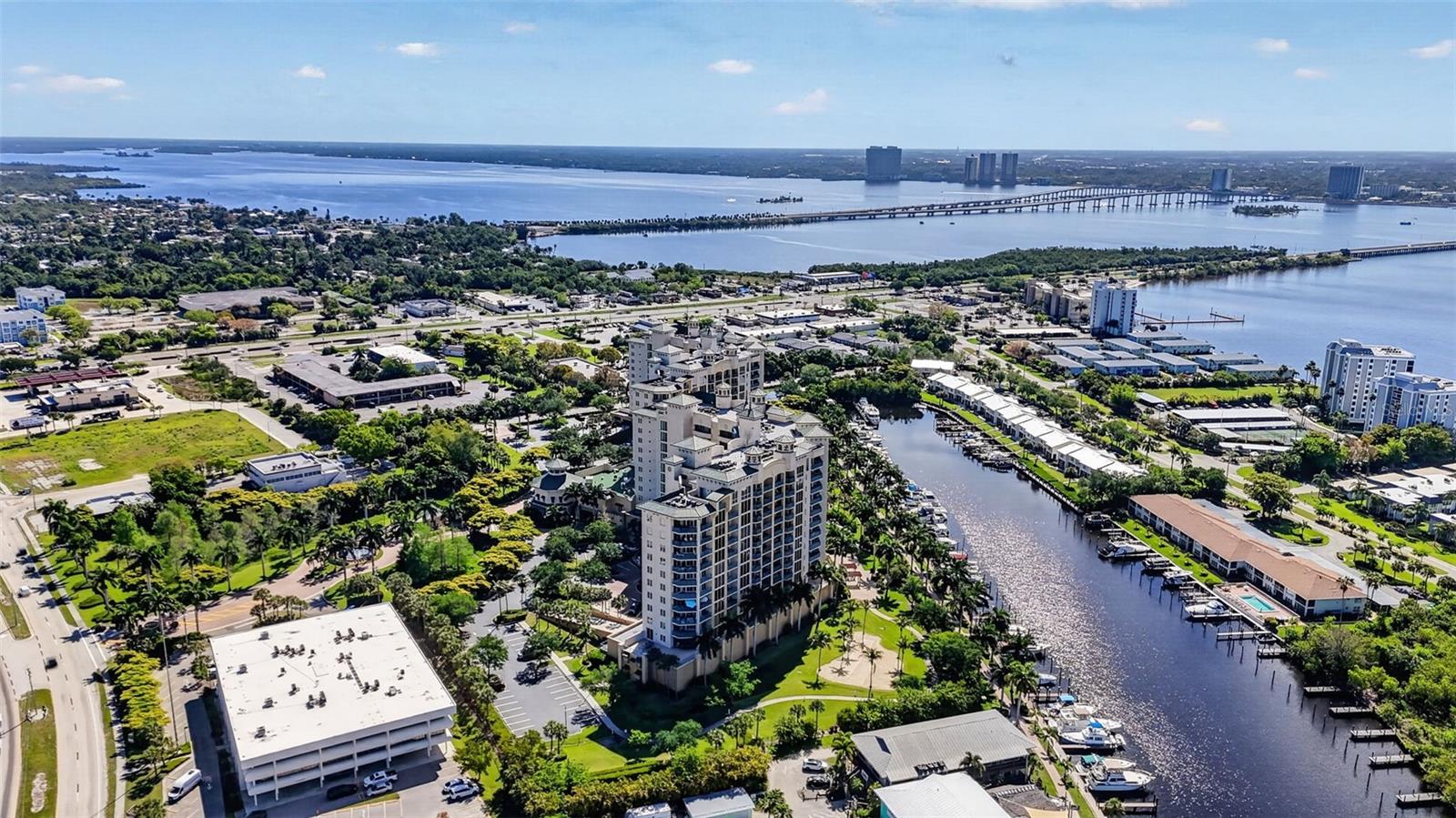 NORTH STAR YACHT CLUB - Residential