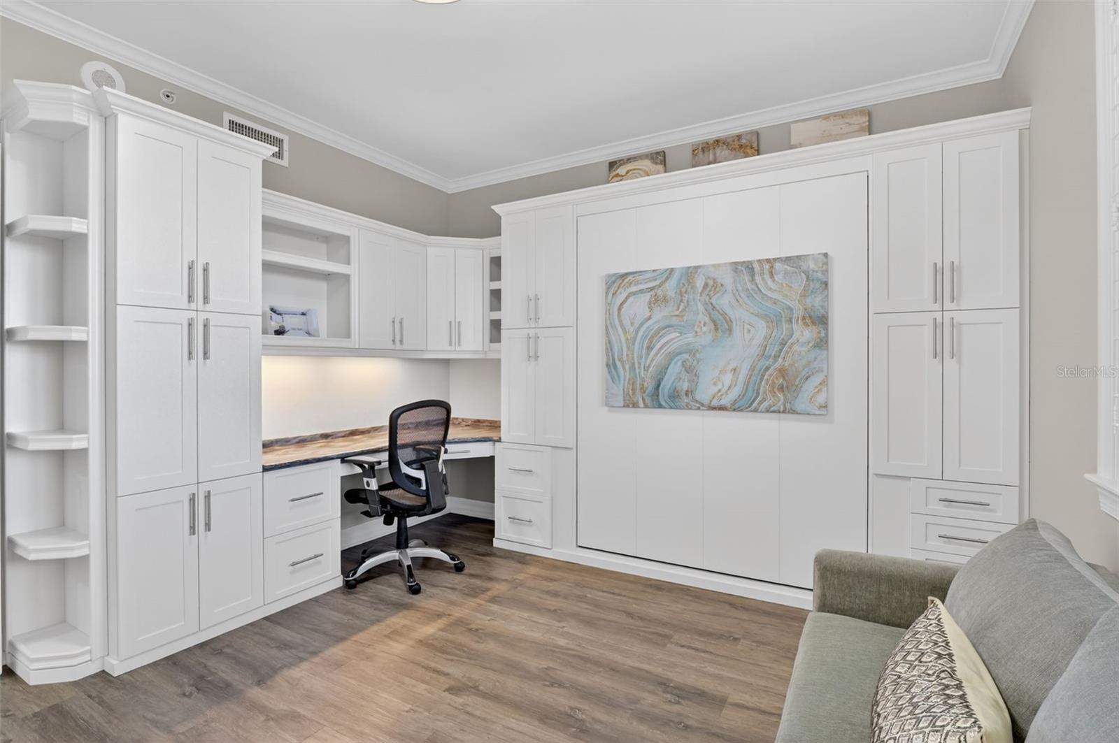 NORTH STAR YACHT CLUB - Residential