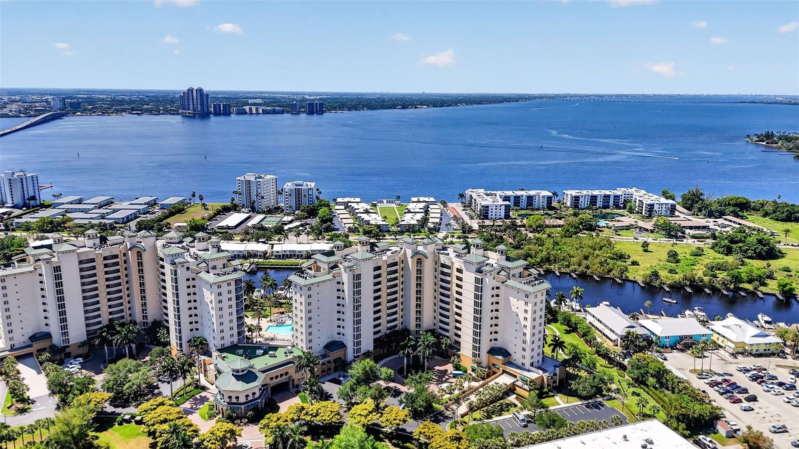 NORTH STAR YACHT CLUB - Residential