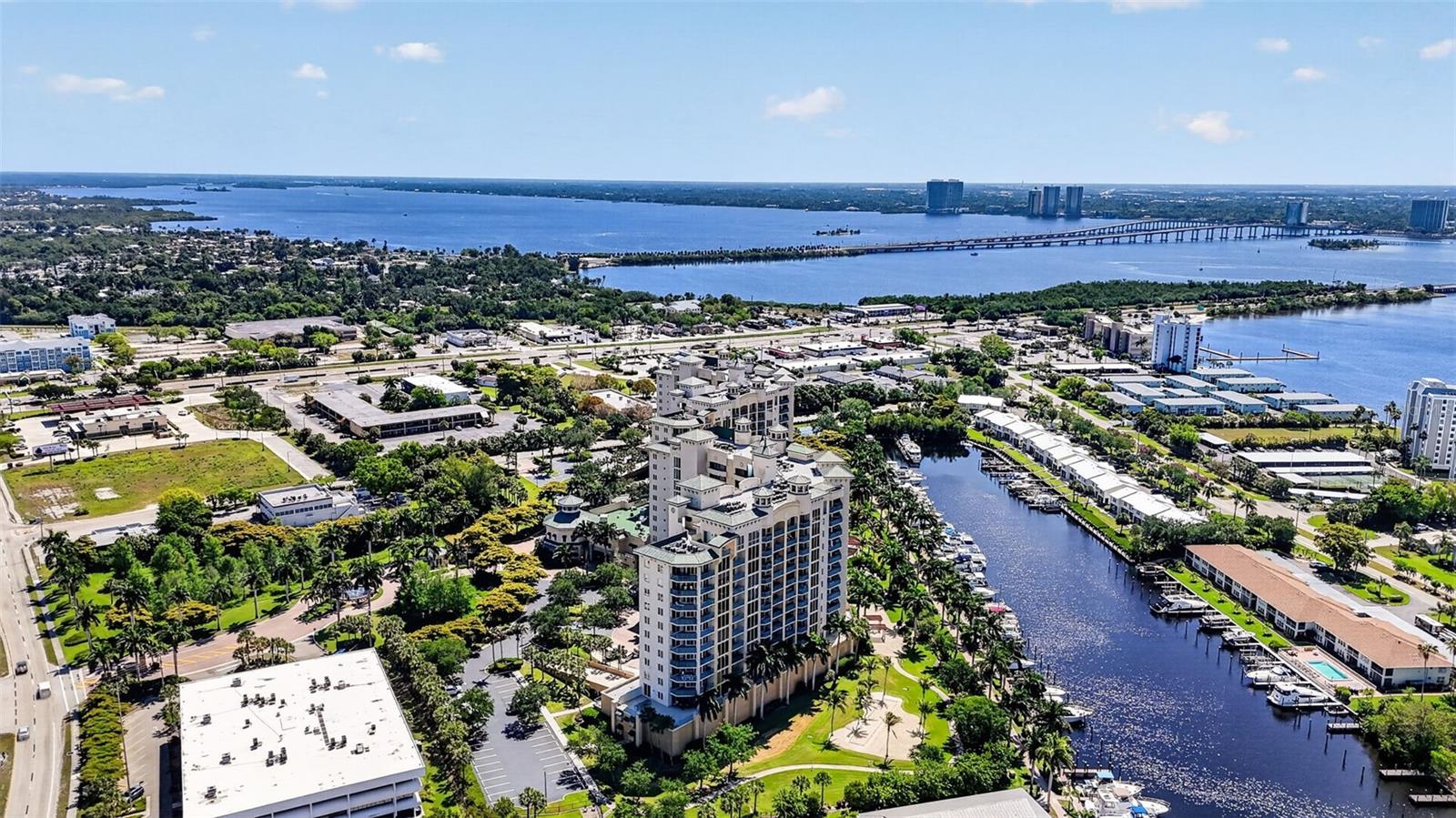 NORTH STAR YACHT CLUB - Residential