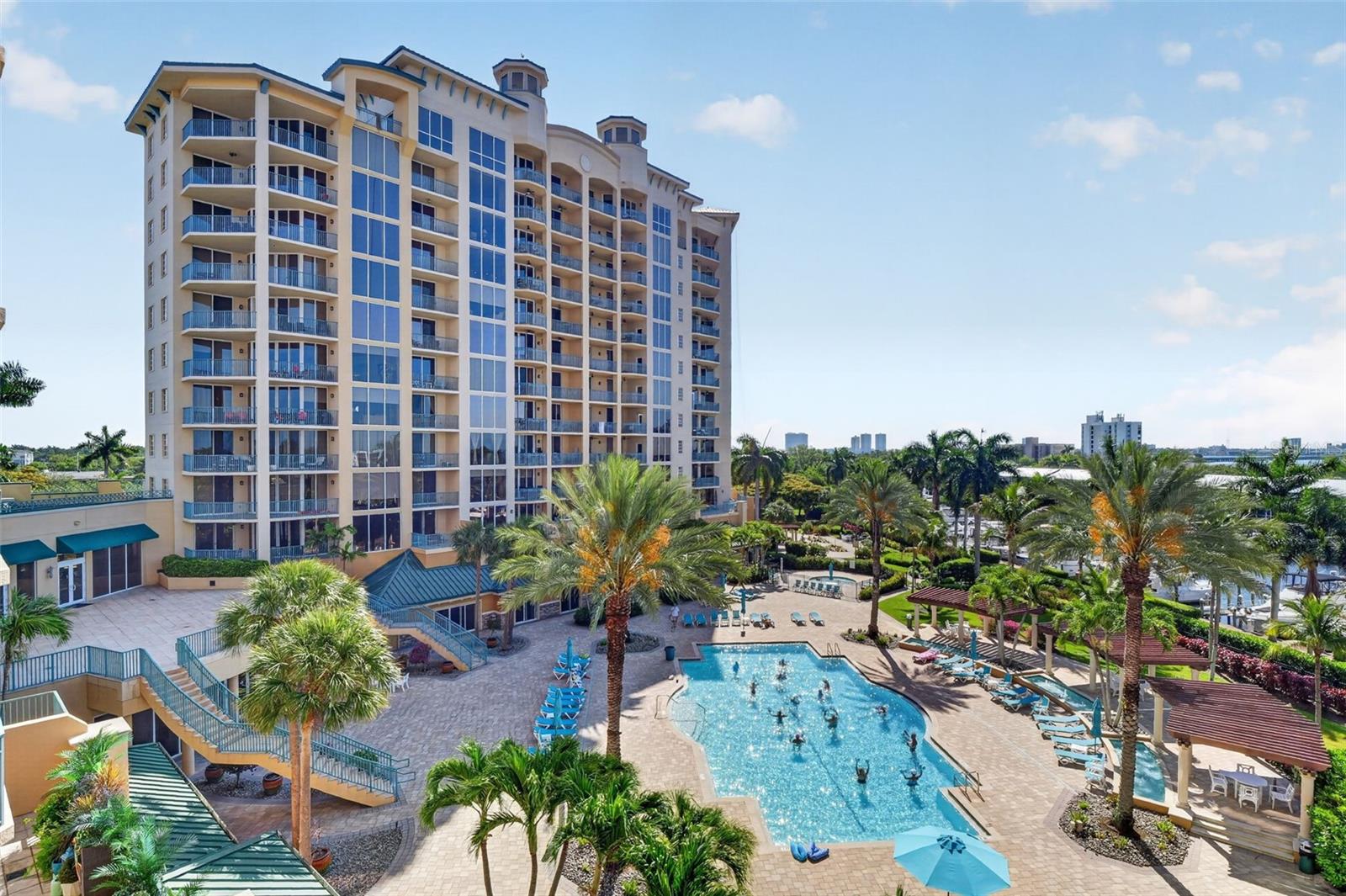 NORTH STAR YACHT CLUB - Residential