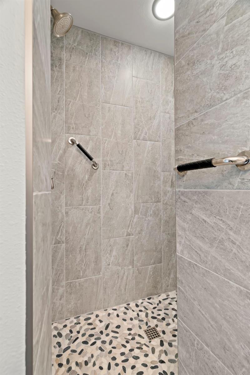 SNELL & HAMLETTS NORTH SHORE ADD - Residential