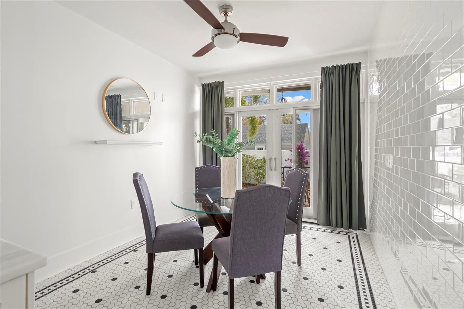 SNELL & HAMLETTS NORTH SHORE ADD - Residential