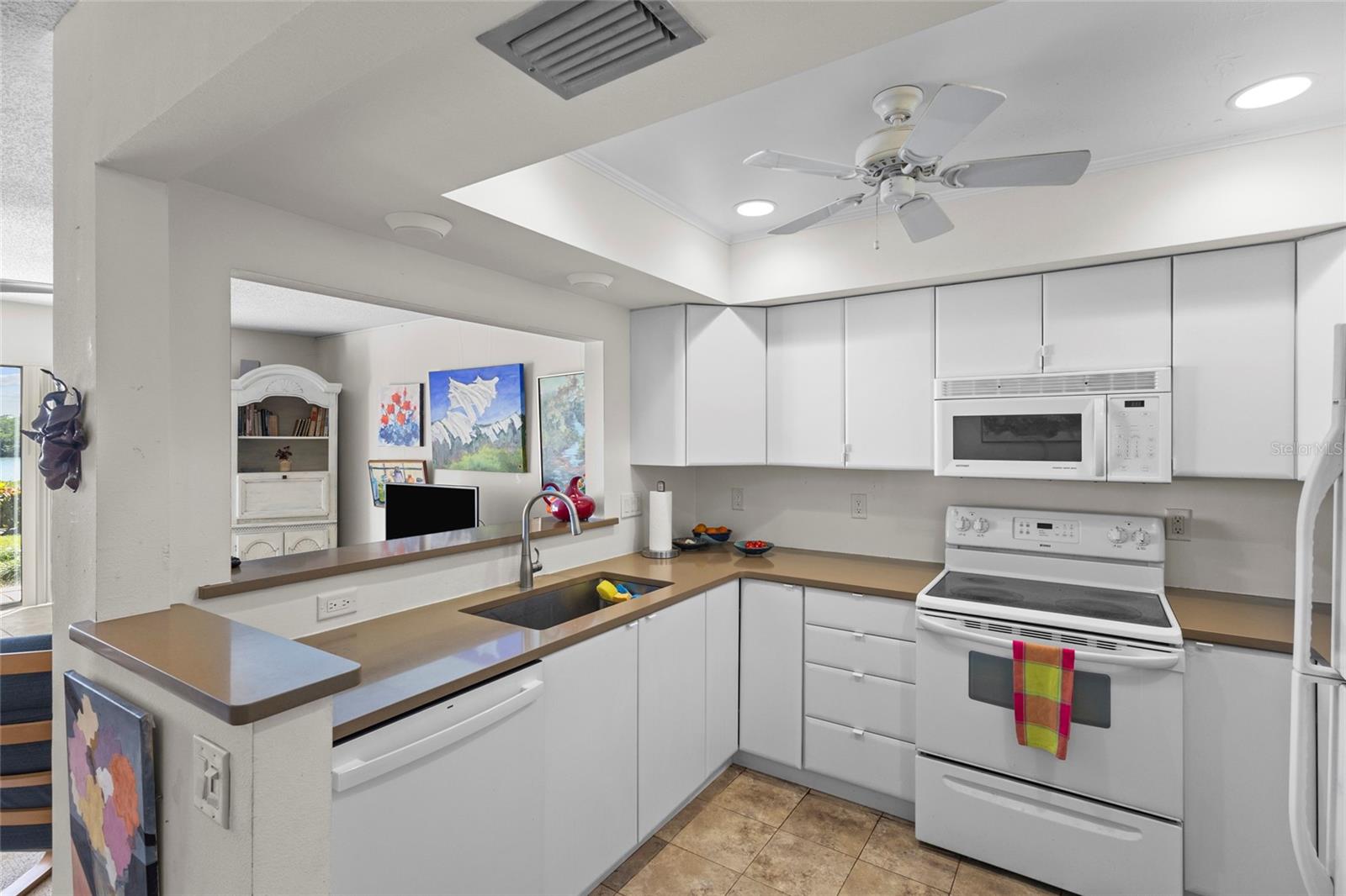 PELICAN COVE IV - Residential