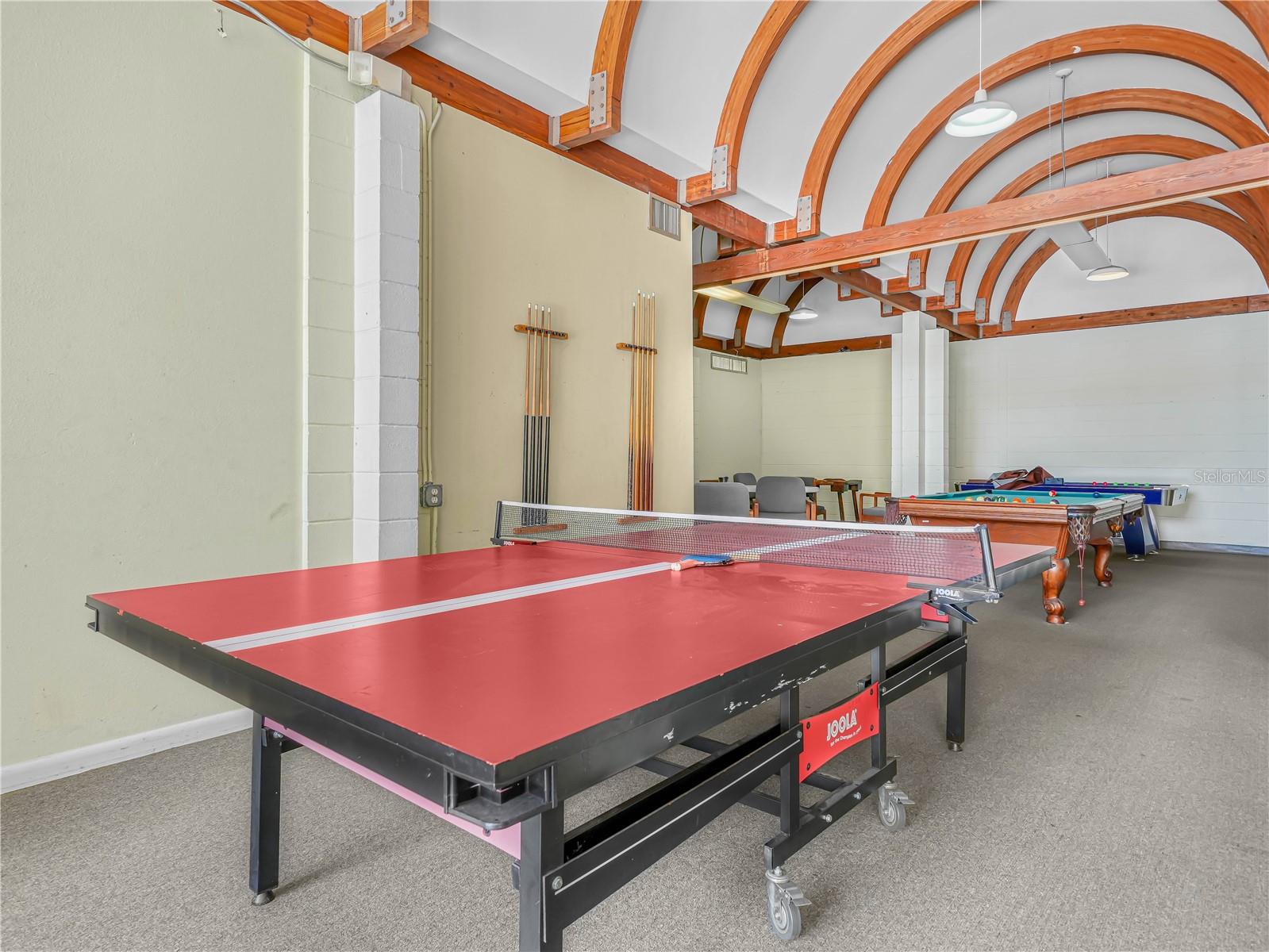 LAKESHORE CLUB - Residential