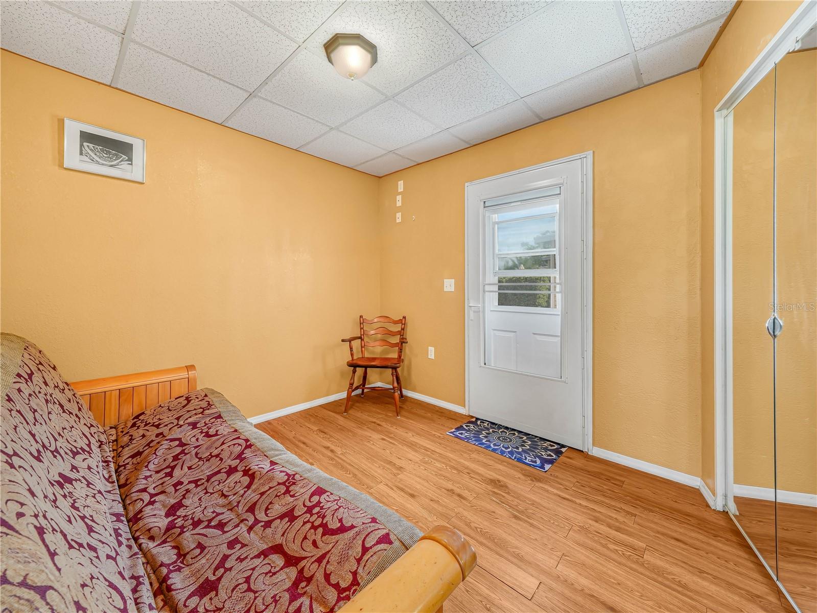 LAKESHORE CLUB - Residential