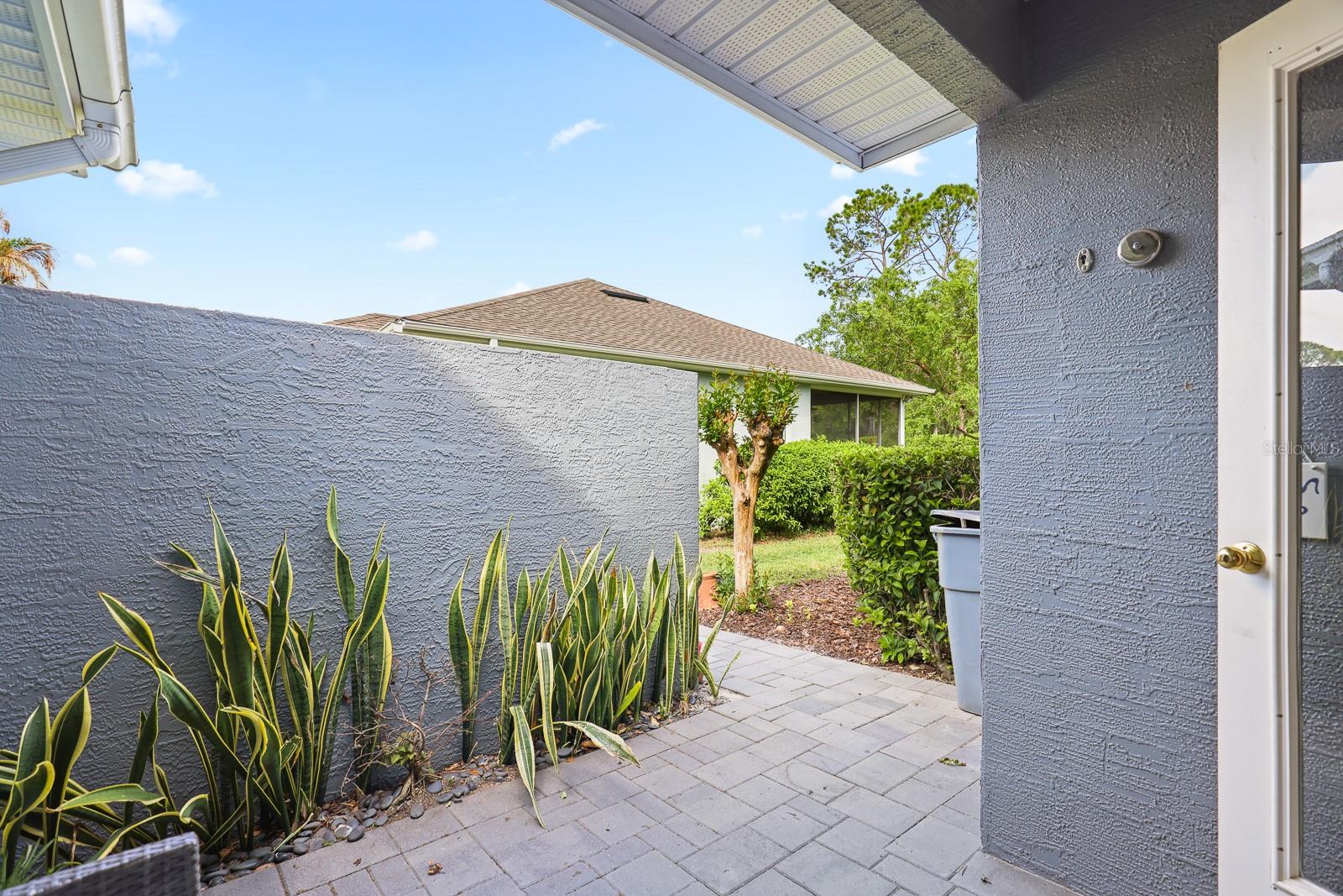 RIVER HILLS COUNTRY CLUB PARCE - Residential