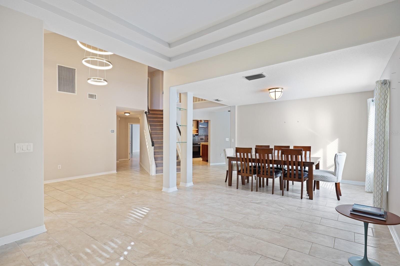 RIVER HILLS COUNTRY CLUB PARCE - Residential