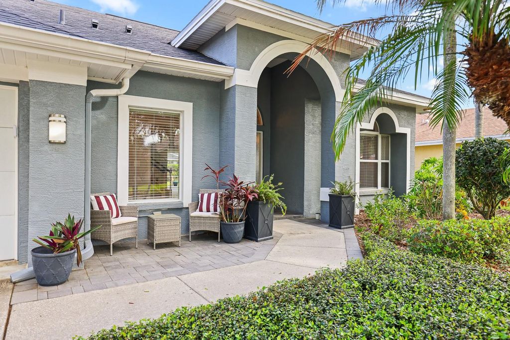 Photo of 5208 Laurel Pointe Drive, Valrico, FL 33596 (MLS # TB8485548)