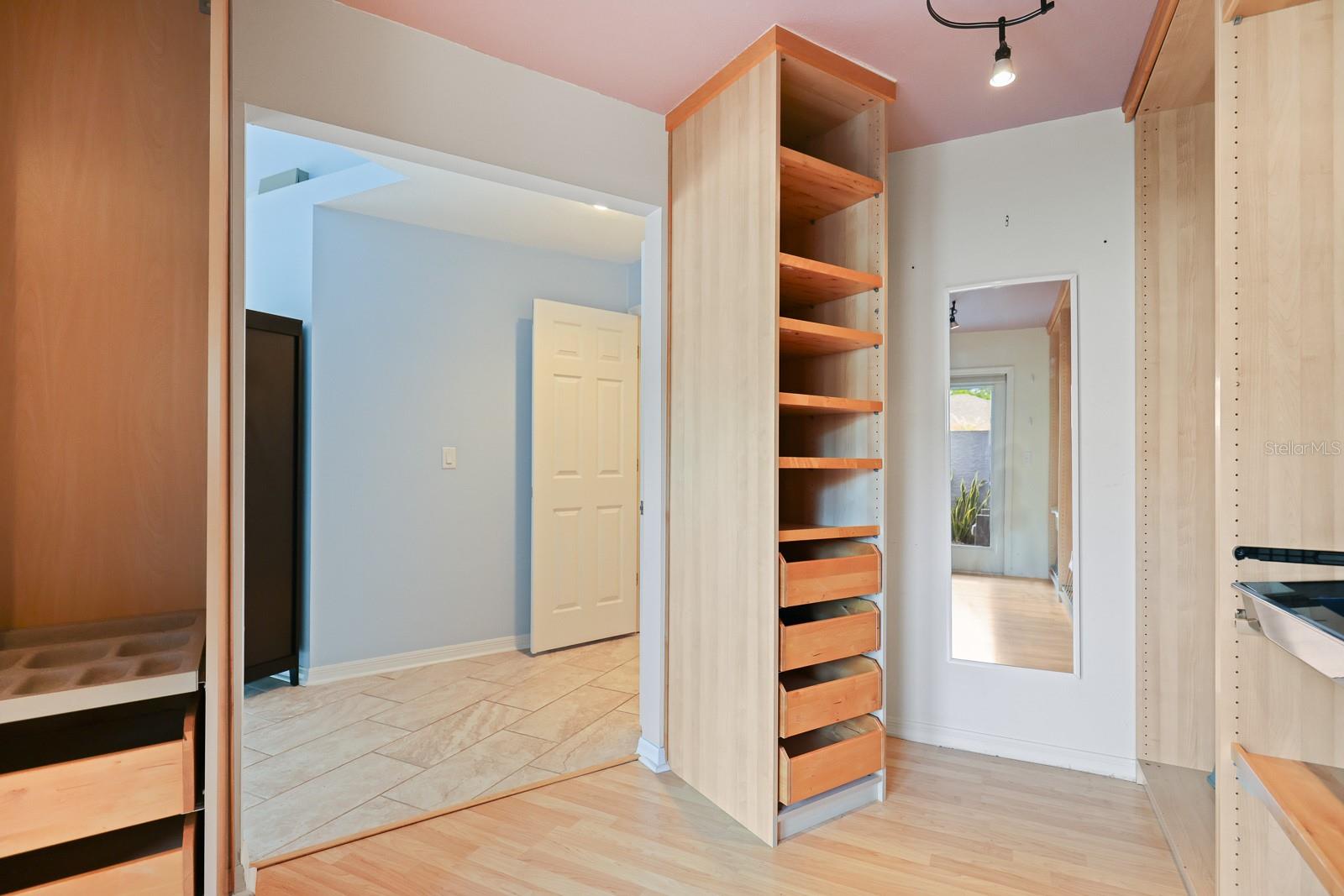 RIVER HILLS COUNTRY CLUB PARCE - Residential