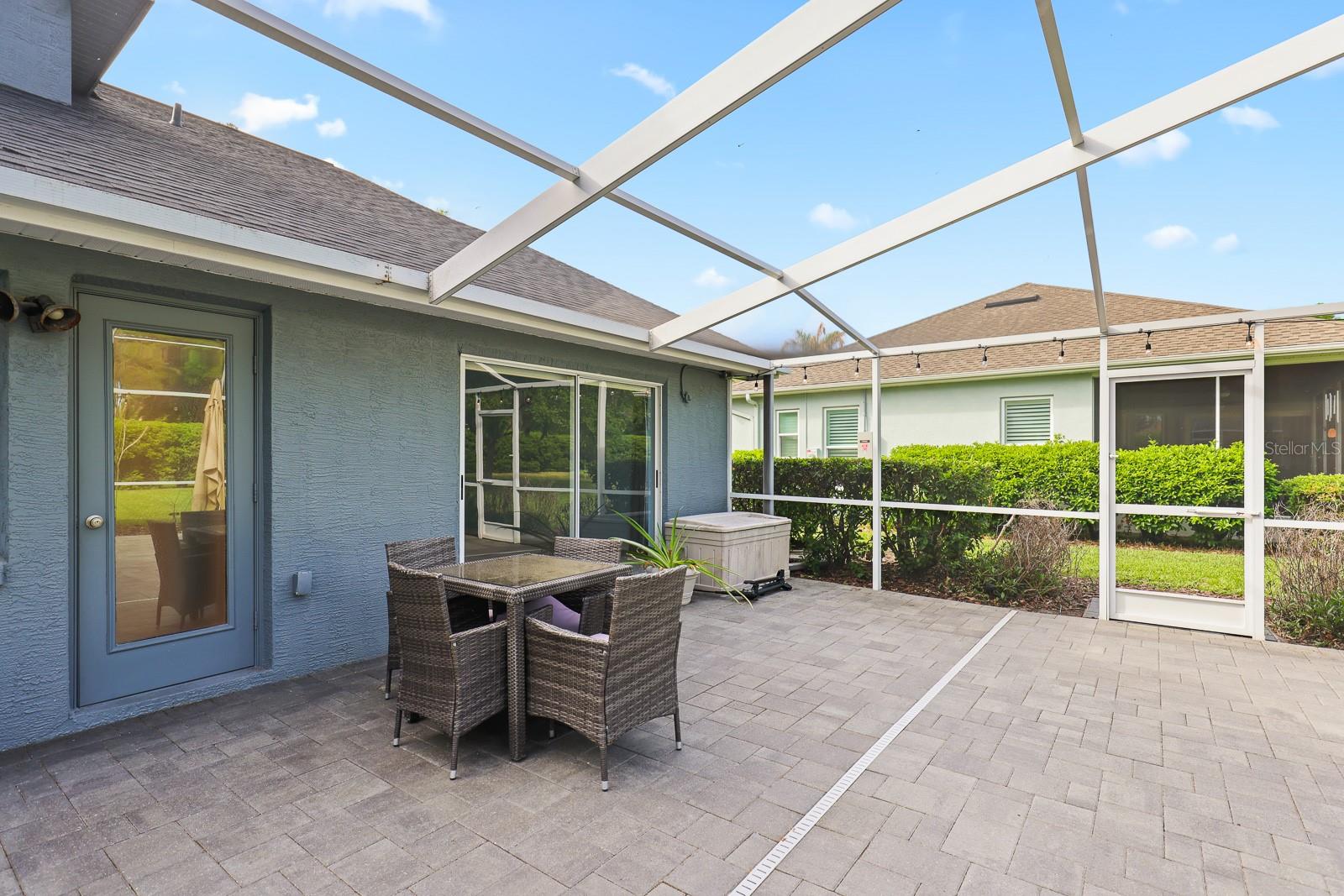 RIVER HILLS COUNTRY CLUB PARCE - Residential