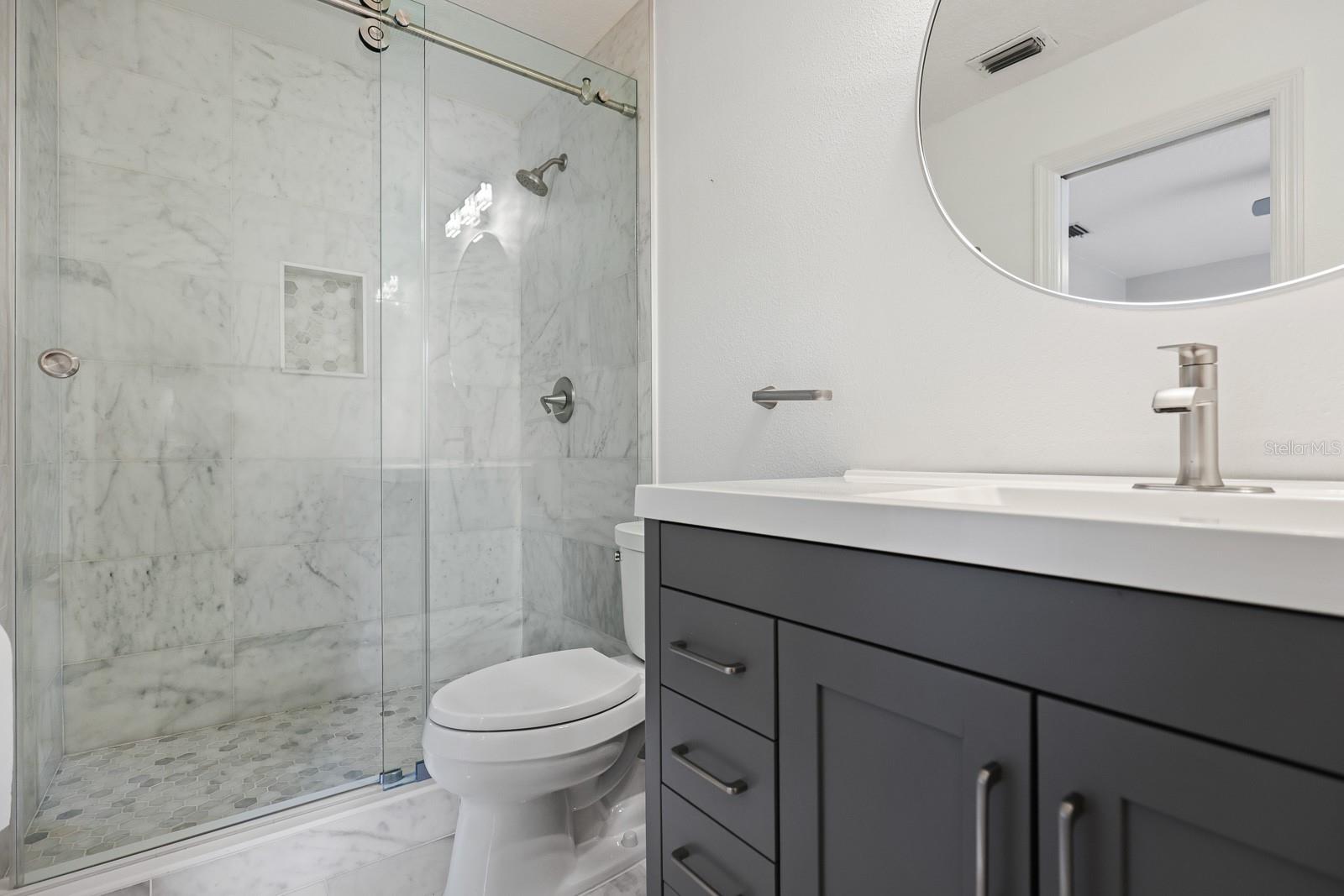 RIVER HILLS COUNTRY CLUB PARCE - Residential