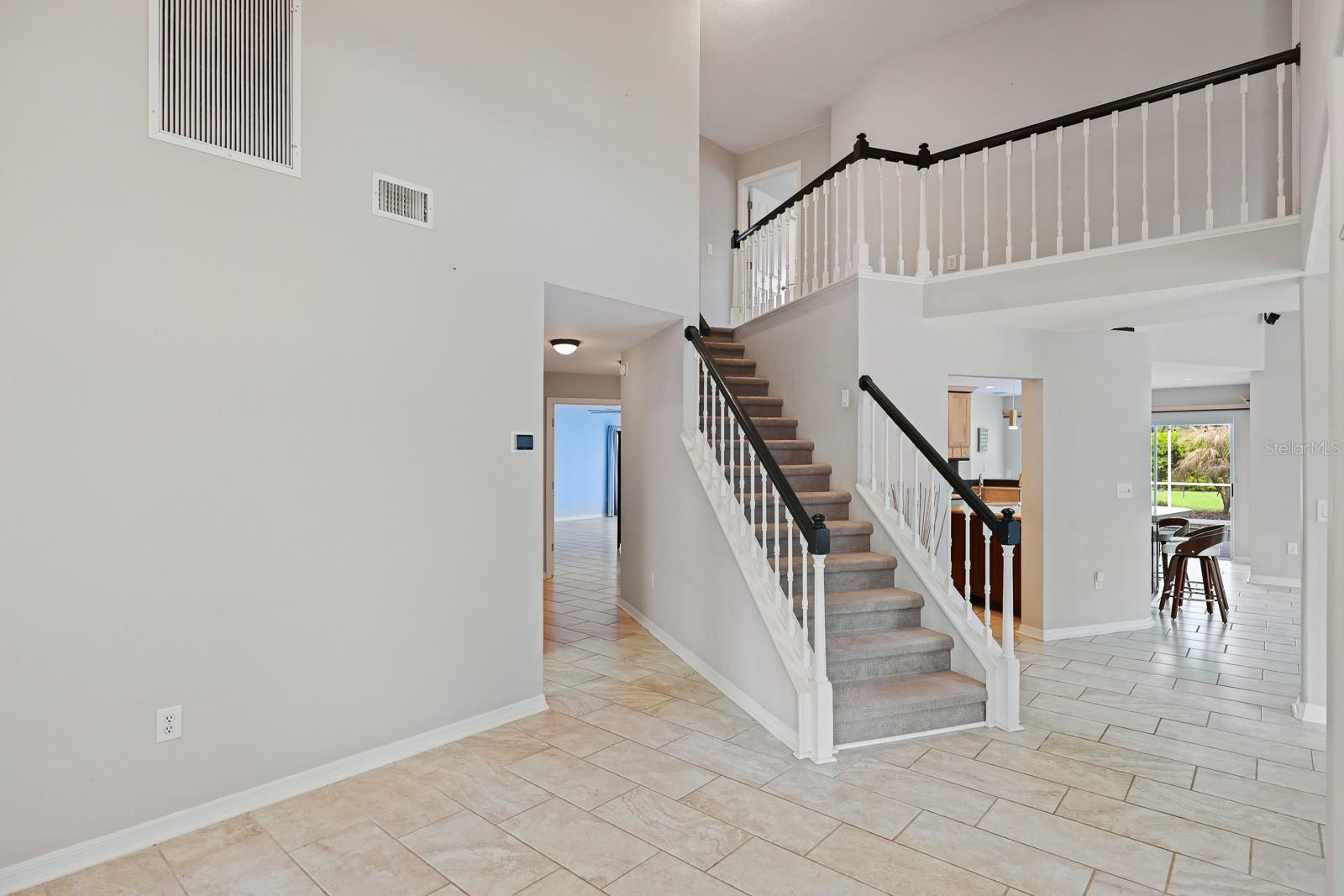 5208 LAUREL POINTE DRIVE