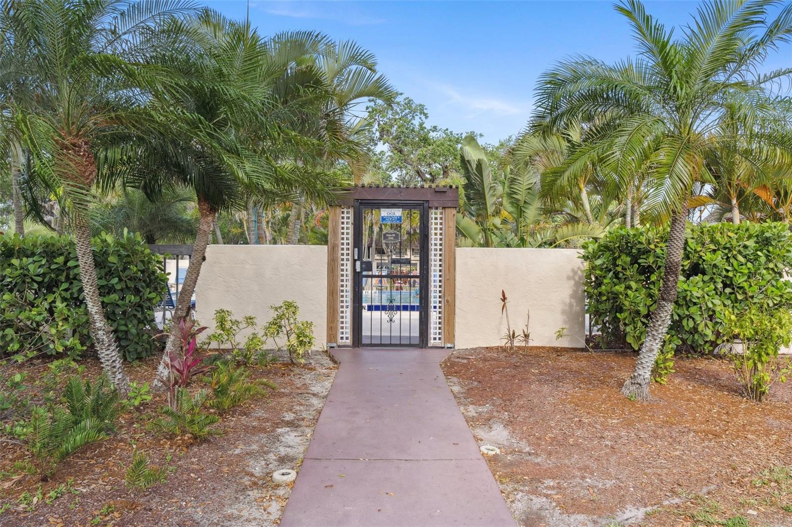 OAKS 03 - Residential