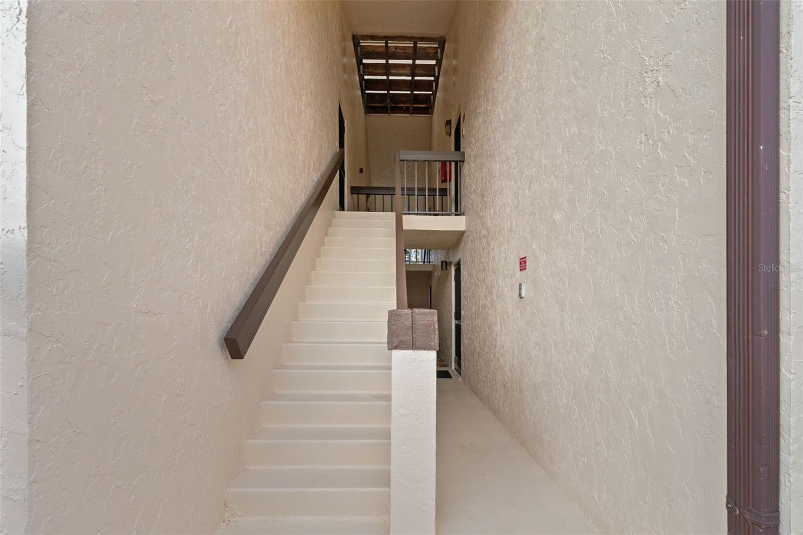 OAKS 03 - Residential