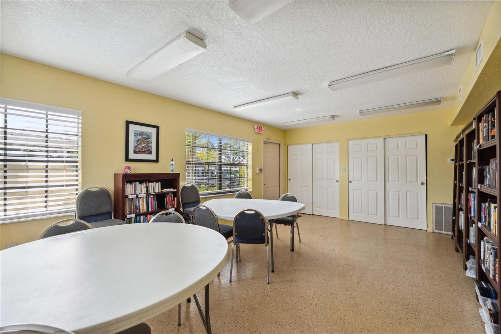 OAKS 03 - Residential