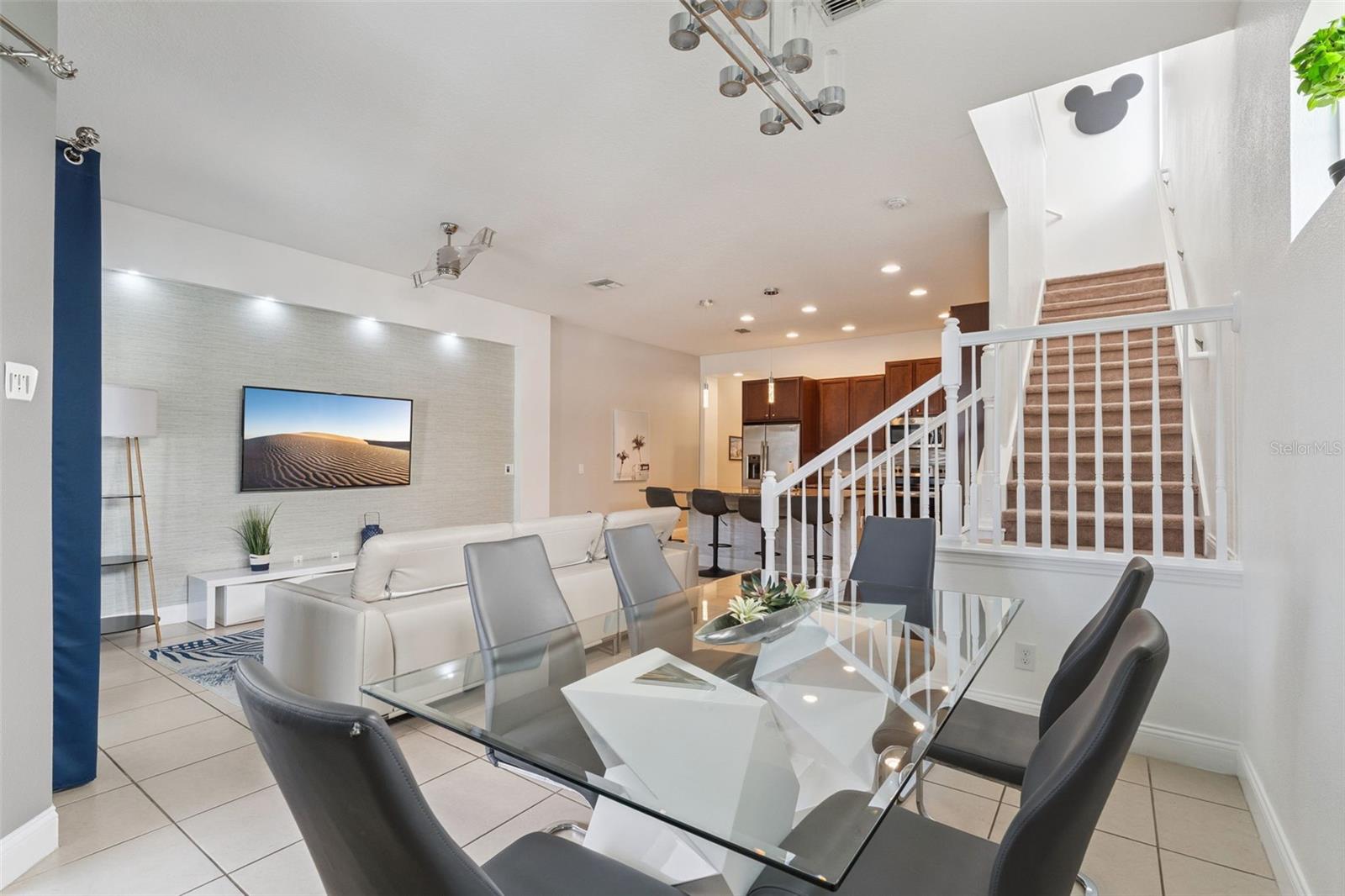 FESTIVAL PH 1 - Residential