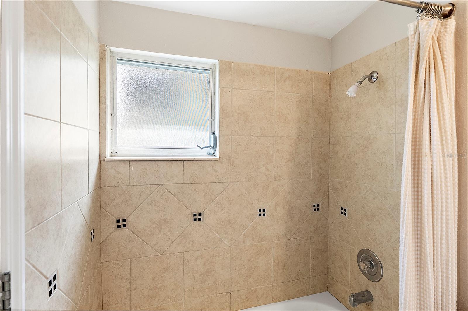 BOSWELLS J W SUB - Residential Income