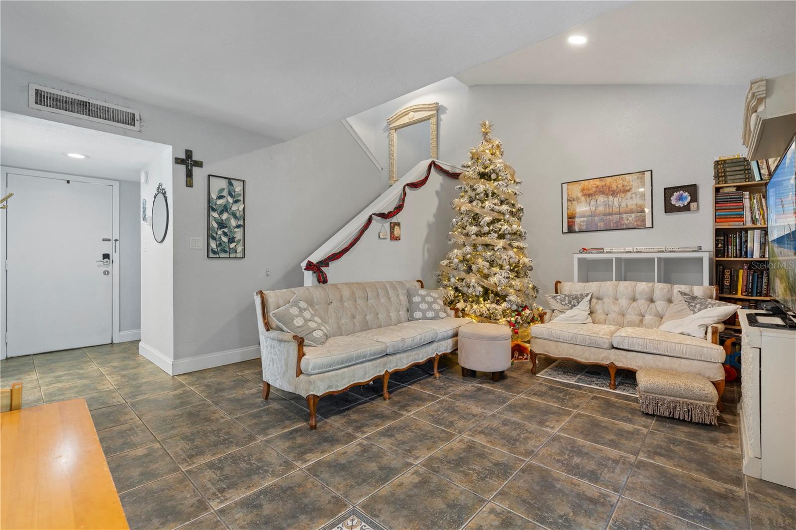 WINTER PARK WOODS CONDO - Residential