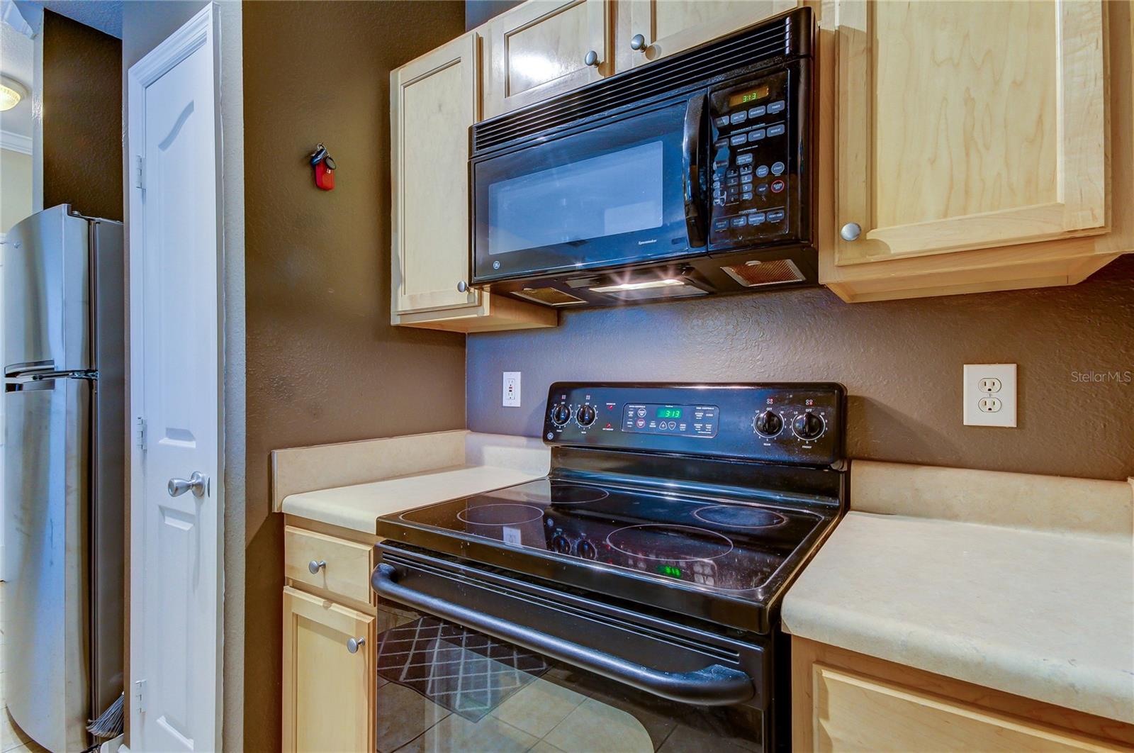 CULBREATH KEY BAYSIDE CONDOMIN - Residential