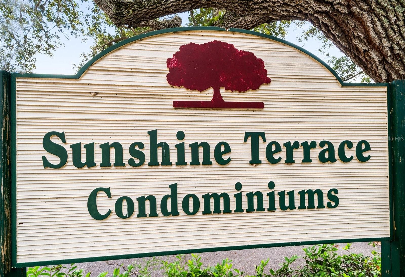 SUNSHINE TOWERS APT RESIDENCES - Residential