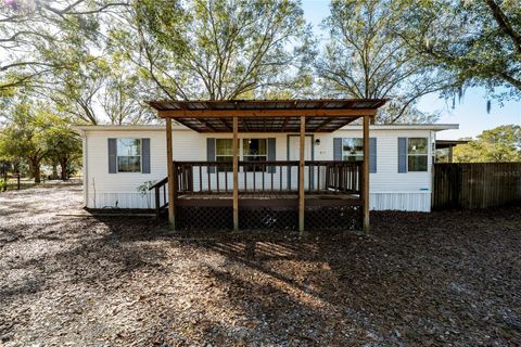 Photo of 915 Keen Road #915, Frostproof, FL 33843 (MLS # S5141576)