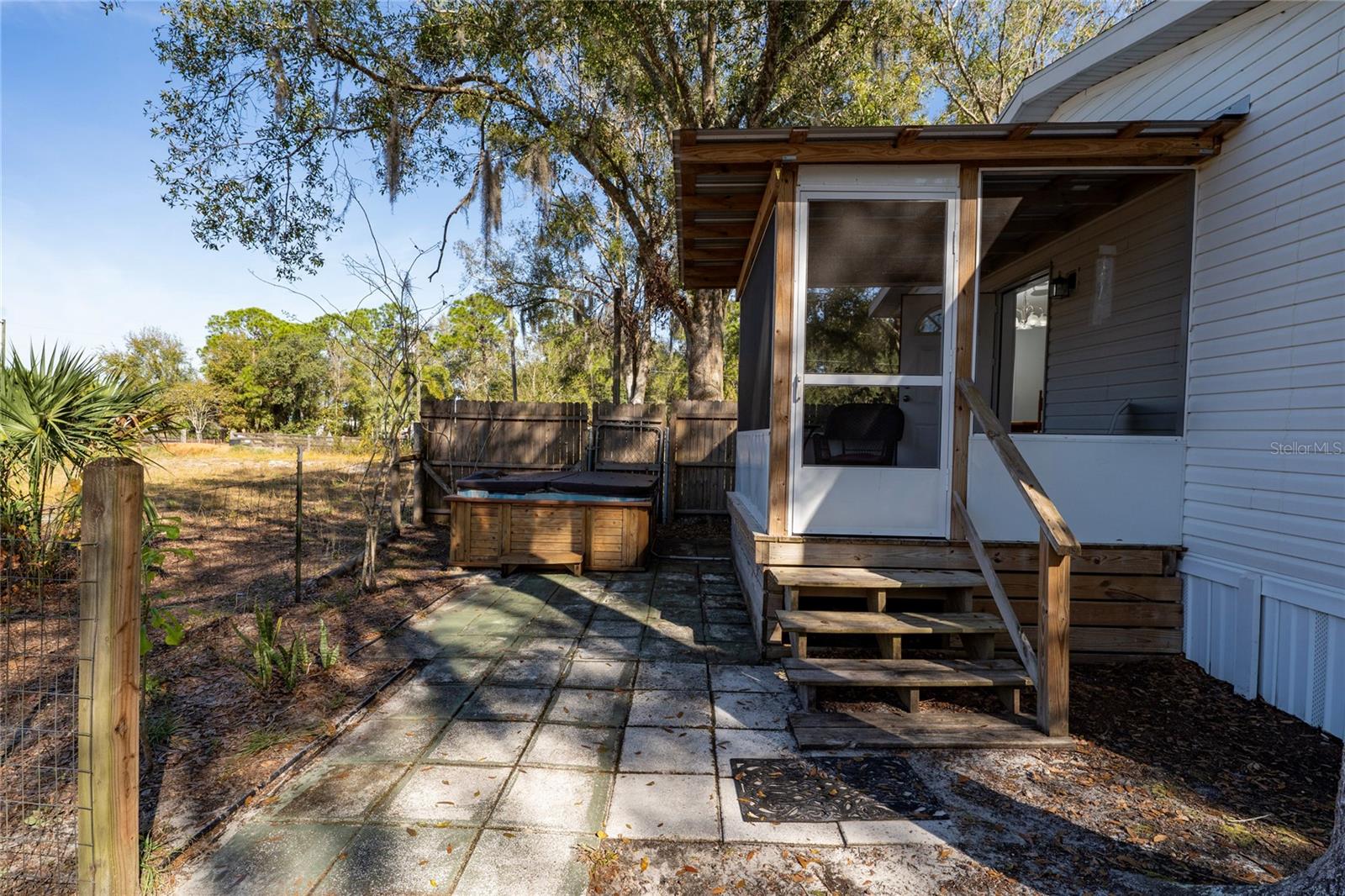 ACREAGE - Residential