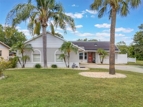 Tiny photo for 12401 Blue Heron Way, Leesburg, FL 34788 (MLS # G5109552)