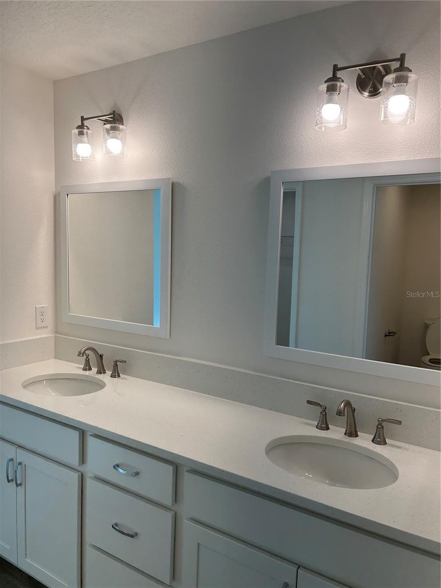 VILLAGES/WEST LAKE UN #59 - Residential Lease