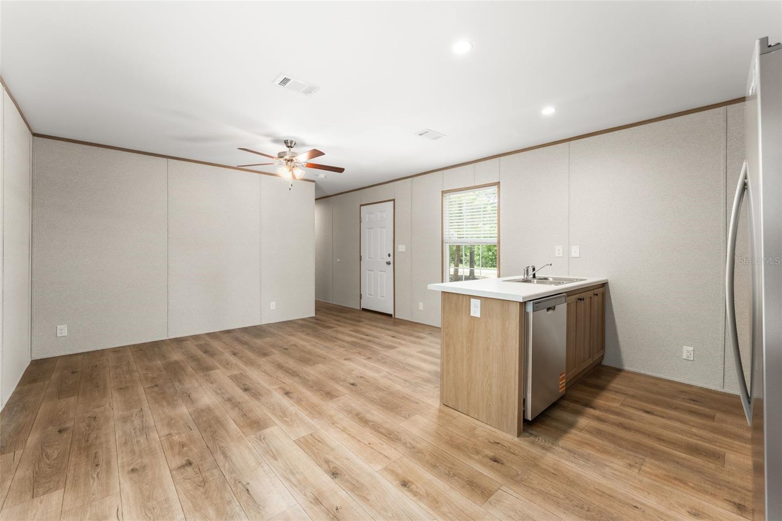 WILLISTON HLNDS - Residential