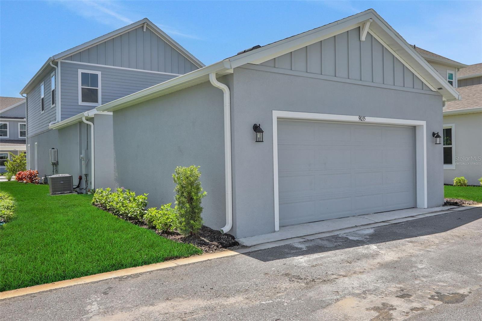 BUNGALOW WALK LAKEWOOD RANCH NEIGHBORHOOD - Residential