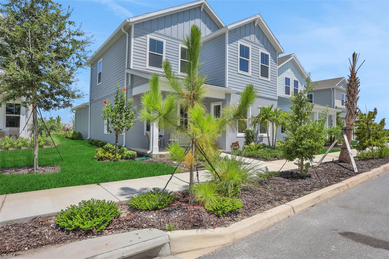 BUNGALOW WALK LAKEWOOD RANCH NEIGHBORHOOD - Residential