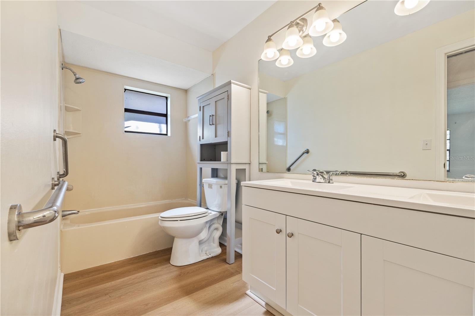 LAKE BERNADETTE GARDENS - Residential