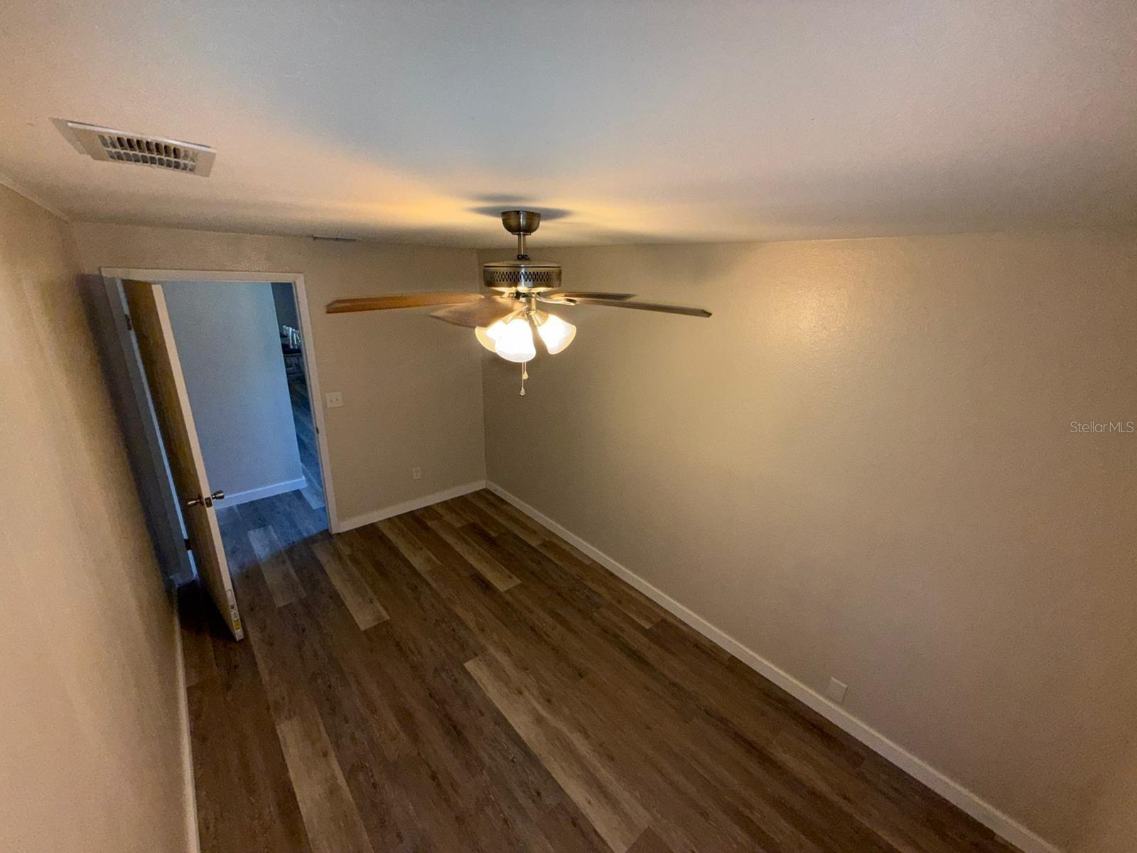 WEEKS D P RESUB - Residential